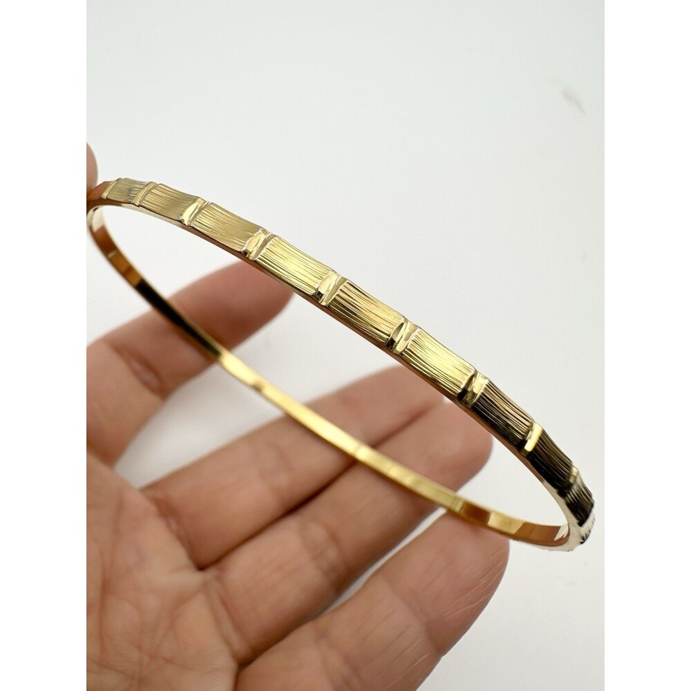Vintage Crown Trifari Gold Tone Bangle Bracelet Textured 8”
